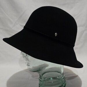 Helen Kaminski Sydney Australia Black Classic Cloche Merino Wool Hat OS